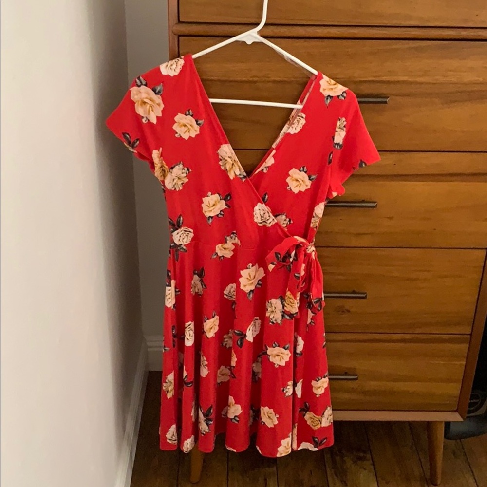 NEW - Beautiful faux wrap dress. Red, Size Large.
